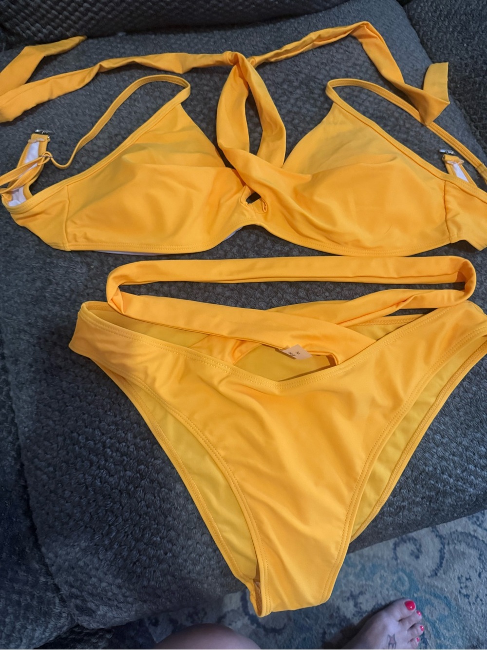Cupshe Yellow Tie-Strap Bikini Set